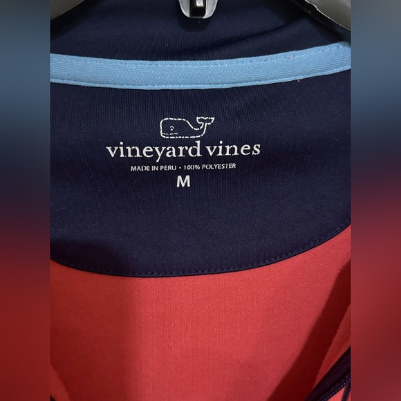 EUC Vineyard Vines Pullover - Picture 3 of 4